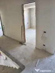 Vila ind.5cam,3bai/centruPopesti Leordeni-str.Erou Pantaz...