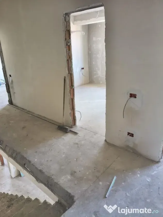 Vila ind.5cam,3bai/centruPopesti Leordeni-str.Erou Pantaz... - Popesti Leordeni (Bucuresti-Ilfov)