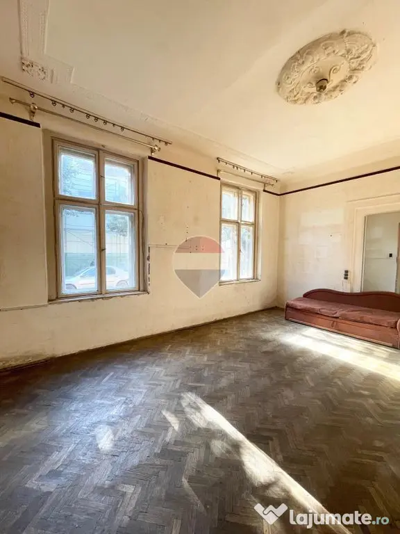 Apartament cu 1 camera de vânzare + boxa pe str George C... - Arad (Arad)