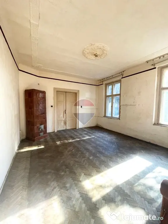 Apartament cu 1 camera de vânzare + boxa pe str George C... - Arad (Arad)