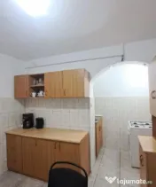 Închiriere apartament 2 camere, Democrației, 350 euro 