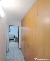 Închiriere apartament 2 camere, Democrației, 350 euro 