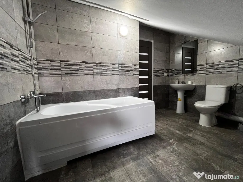 Apartament 3 camere decomandat, 83 mp utili, bloc 2016, vedere liberă - Suceava (Suceava)