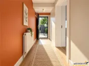 La casa, 62 mp integral renovati, curte, zona privata, garaj 
