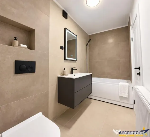 La casa, 62 mp integral renovati, curte, zona privata, garaj - Brasov (Brasov)