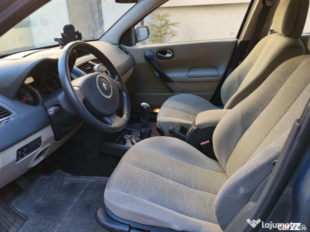 Renault Megane II 1.6 benzină – 2006 – 96.264 km - Cluj-Napoca (Cluj)