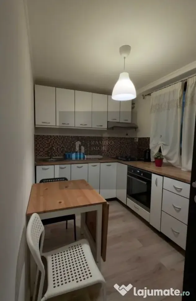 2 CAMERE DECOMANDAT/GATA DE MUTARE/PARCARE GIURGIULUI - Bucuresti (Bucuresti-Ilfov)