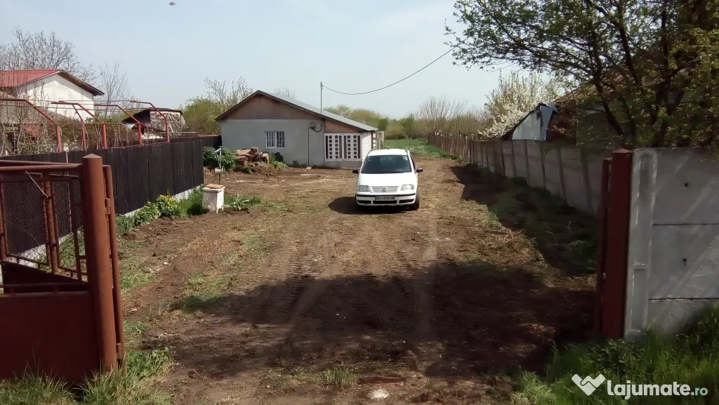 Casă și Teren în Roșiori de Vede