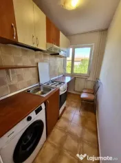 Olimpia, apartament 2 camere, semidecomandat, bloc izolat 