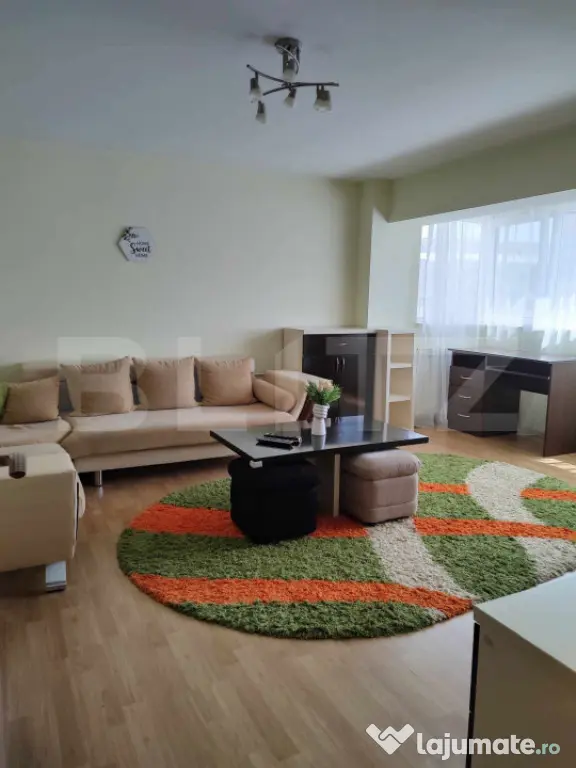 Apartament cu 2 camere, etaj intermediar, decomandat, zona G - Suceava (Suceava)