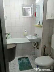 Apartament spațios cu 3 camere decomandate, 70 mp – Zona 