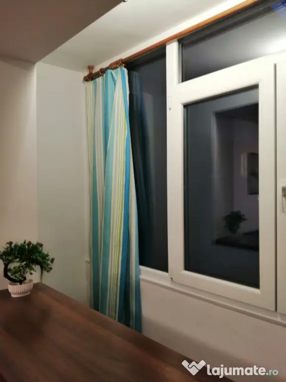 Apartament spațios cu 3 camere decomandate, 70 mp – Zona - Azuga (Prahova)