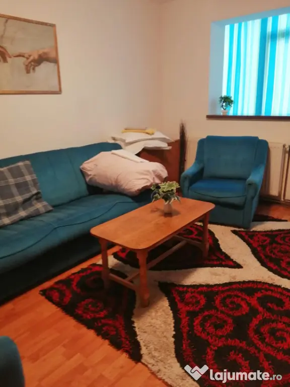 Apartament spațios cu 3 camere decomandate, 70 mp – Zona - Azuga (Prahova)