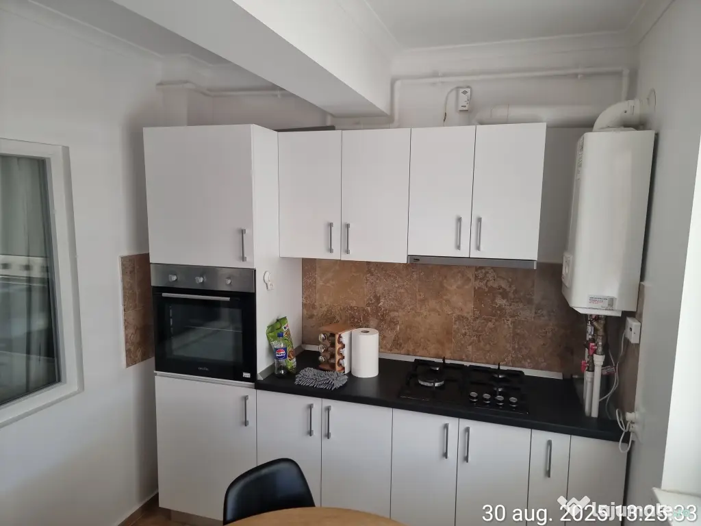 inchiriez apartament 2 camere