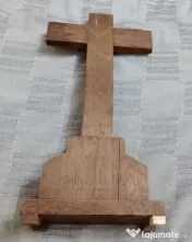 Crucifix catolic de masa altar stejar 35 cm. cu defecte 