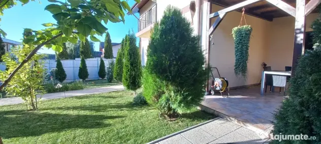 Casă cu etaj Manastirea Doamnei vis a vis de service Caslaru