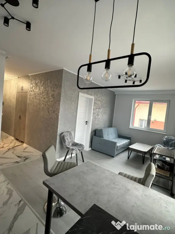 Apartament 2 camere , ultrafinisat, 41 mp, Zona Eroilor - Floresti (Cluj)
