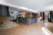 Proprietate de Poveste/ MANDRA/ DE VANZARE!- piscina exte... 