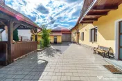 Proprietate de Poveste/ MANDRA/ DE VANZARE!- piscina exte... 