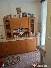 Apartament Cu 2 Camere Decomandate - etaj 2 Zona Burdujeni 