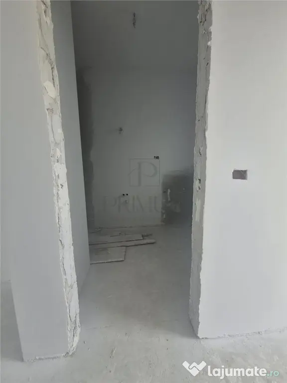 Duplex despartit prin baie - zona foarte buna - posibilitate - Mosnita Noua (Timis)
