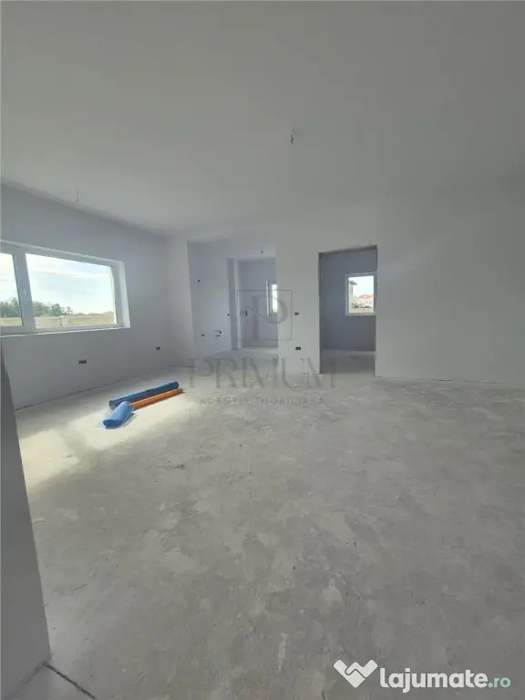 Duplex despartit prin baie - zona foarte buna - posibilitate - Mosnita Noua (Timis)