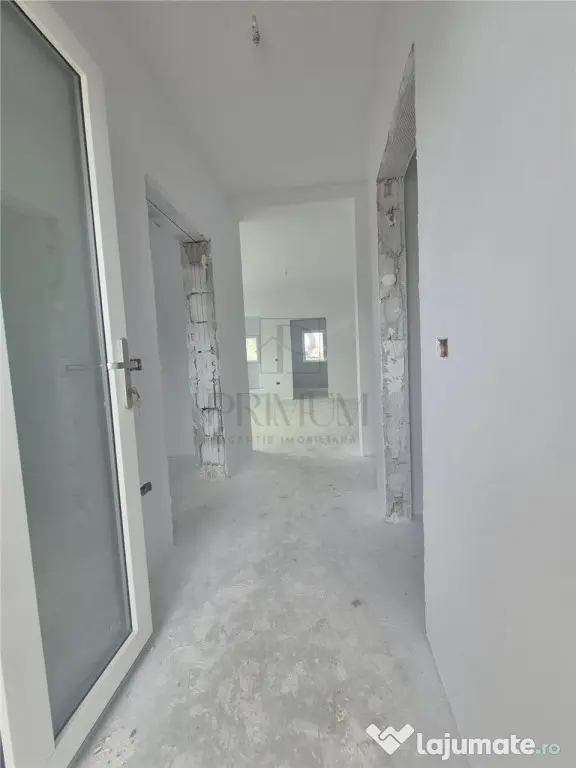 Duplex despartit prin baie - zona foarte buna - posibilitate - Mosnita Noua (Timis)