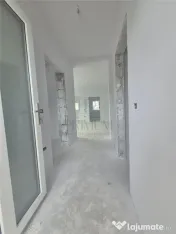 Duplex despartit prin baie - zona foarte buna - posibilitate 