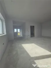 Duplex despartit prin baie - zona foarte buna - posibilitate 
