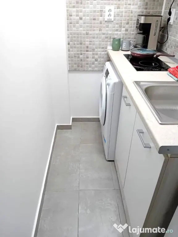 De inchiriat garsoniera Tiglina 1, A-uri, et.1, 250 euro - Galati (Galati)