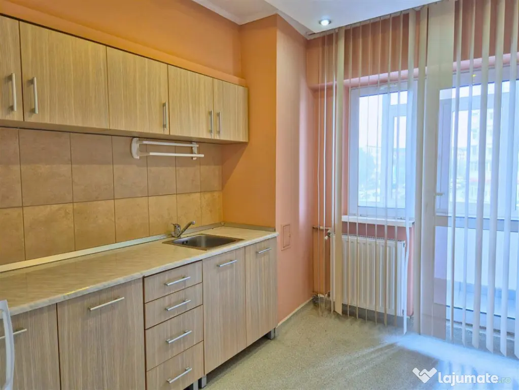 OSTROVENI - Etaj 1 - Spatiu cu vizibilitate stradala - Cabin - Ramnicu Valcea (Valcea)
