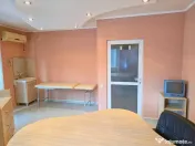 OSTROVENI - Etaj 1 - Spatiu cu vizibilitate stradala - Cabin