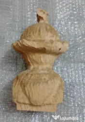 Bust cioplit in lemn 25 cm. tei sau nuc