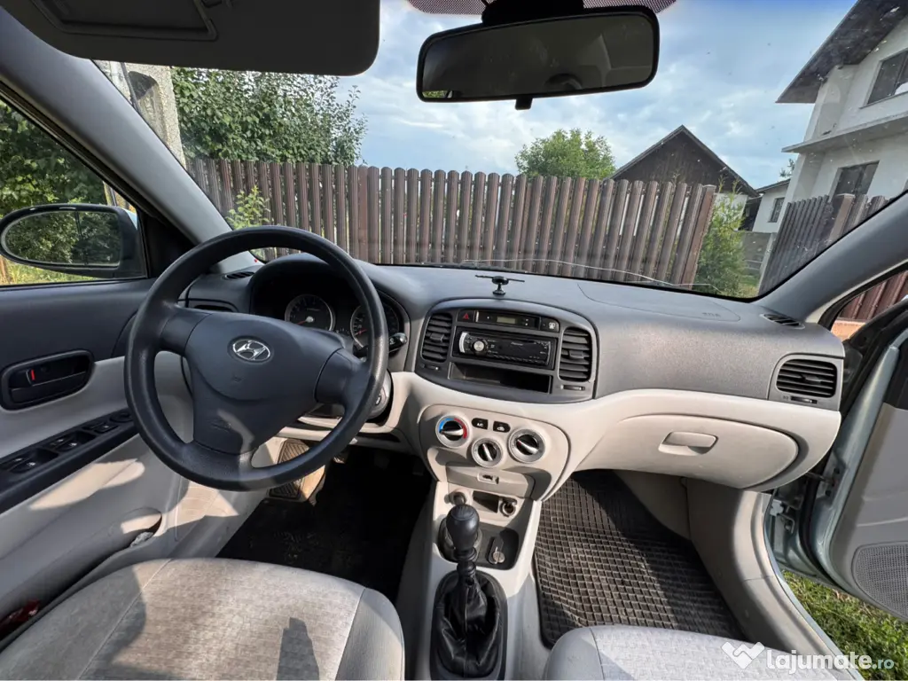 Vand Hyundai Accent 1.4 Benzina