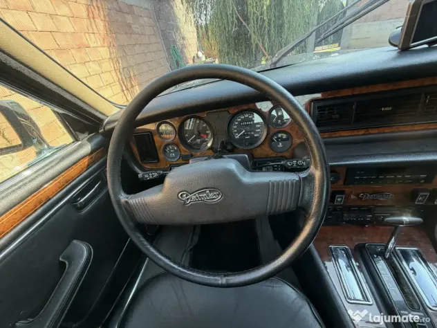 Vând Jaguar Daimler Double Six XJ
