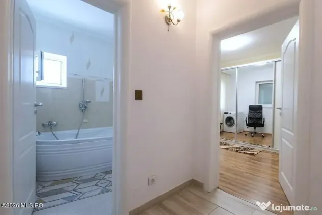 Techirghiol - Centru, casa tip duplex P+M, lot 293 mp si ... - Techirghiol (Constanta)