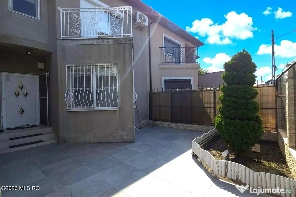 Techirghiol - Centru, casa tip duplex P+M, lot 293 mp si ... - Techirghiol (Constanta)