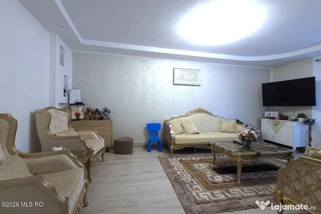 Techirghiol - Centru, casa tip duplex P+M, lot 293 mp si ... - Techirghiol (Constanta)