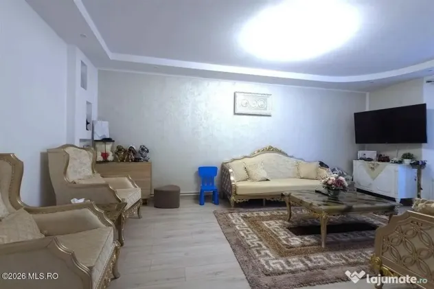Techirghiol - Centru, casa tip duplex P+M, lot 293 mp si ... - Techirghiol (Constanta)