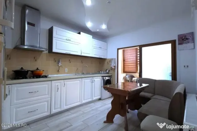 Techirghiol - Centru, casa tip duplex P+M, lot 293 mp si ... - Techirghiol (Constanta)