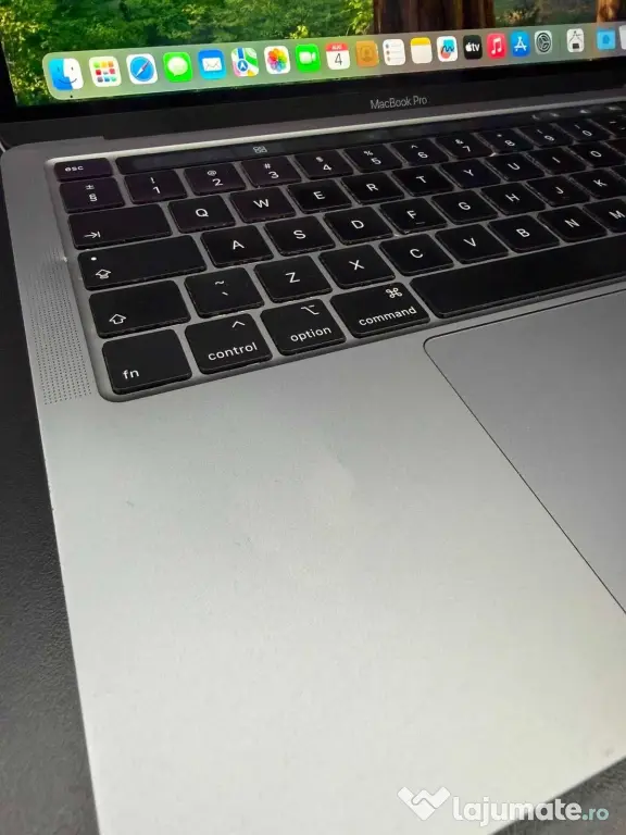 MacBook Pro 13 Touch Bar 2020 Intel i5 1.4 ghz 16GB 2133mhz 256Gb ssd ID_1723