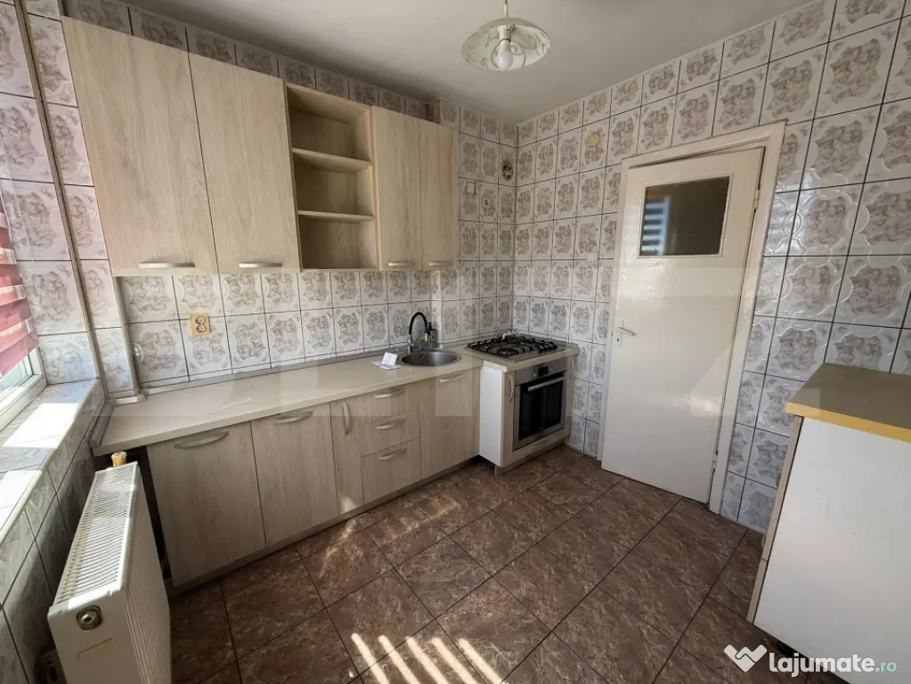 Apartament 3 camere - Zona Republicii - Ploiesti (Prahova)