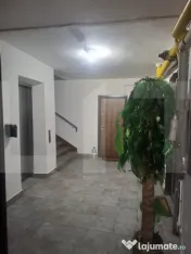 Apartament luminos la etajul 7, cu vedere deschisă și atmo