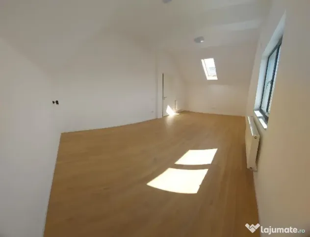LA CHEIE-Individuala cocheta 5 camere, 4 bai si 180 mp teren liber - Bragadiru (Bucuresti-Ilfov)