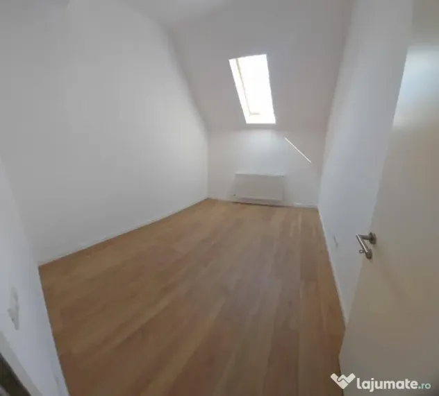 LA CHEIE-Individuala cocheta 5 camere, 4 bai si 180 mp teren liber - Bragadiru (Bucuresti-Ilfov)