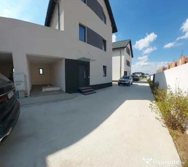 LA CHEIE-Individuala cocheta 5 camere, 4 bai si 180 mp teren liber - Bragadiru (Bucuresti-Ilfov)