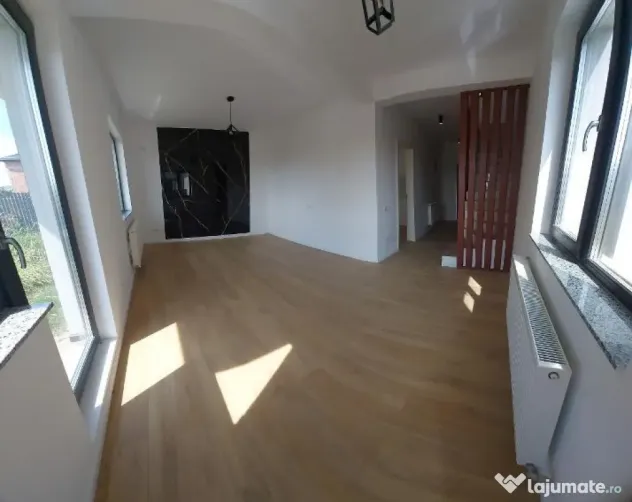 LA CHEIE-Individuala cocheta 5 camere, 4 bai si 180 mp teren liber - Bragadiru (Bucuresti-Ilfov)