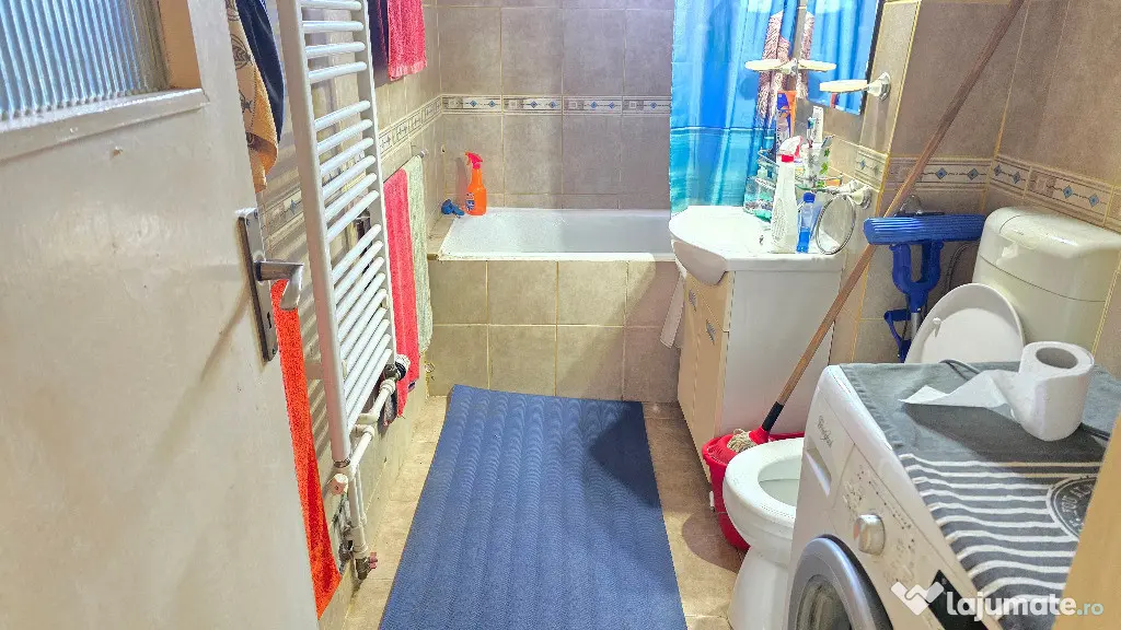 Vand apartament 2 camere decomandat in Deva, Bld. Balcescu, et. 3, - Deva (Hunedoara)