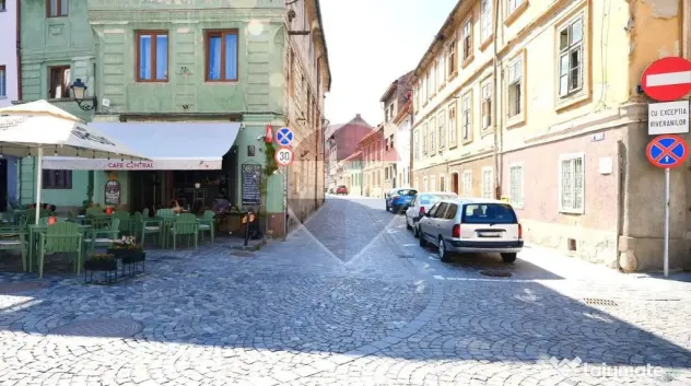 Comision 0% | Garsoniera de închiriat in centrul istoric - Brasov (Brasov)