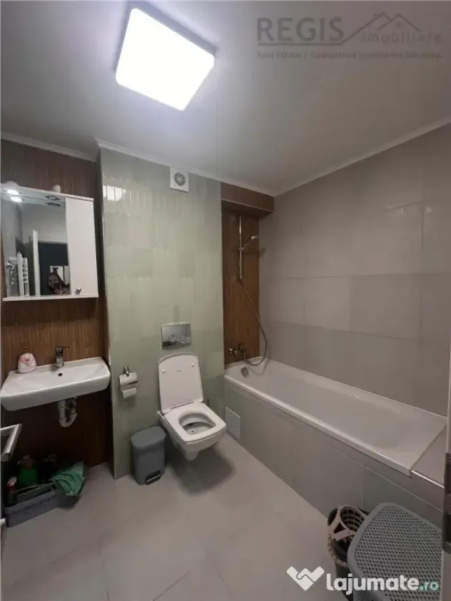Garsoniera Avantgarden Faza 5 cu parcare si boxa - Brasov (Brasov)